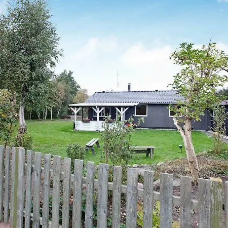 Quaint Holiday In R Dby With Jetty